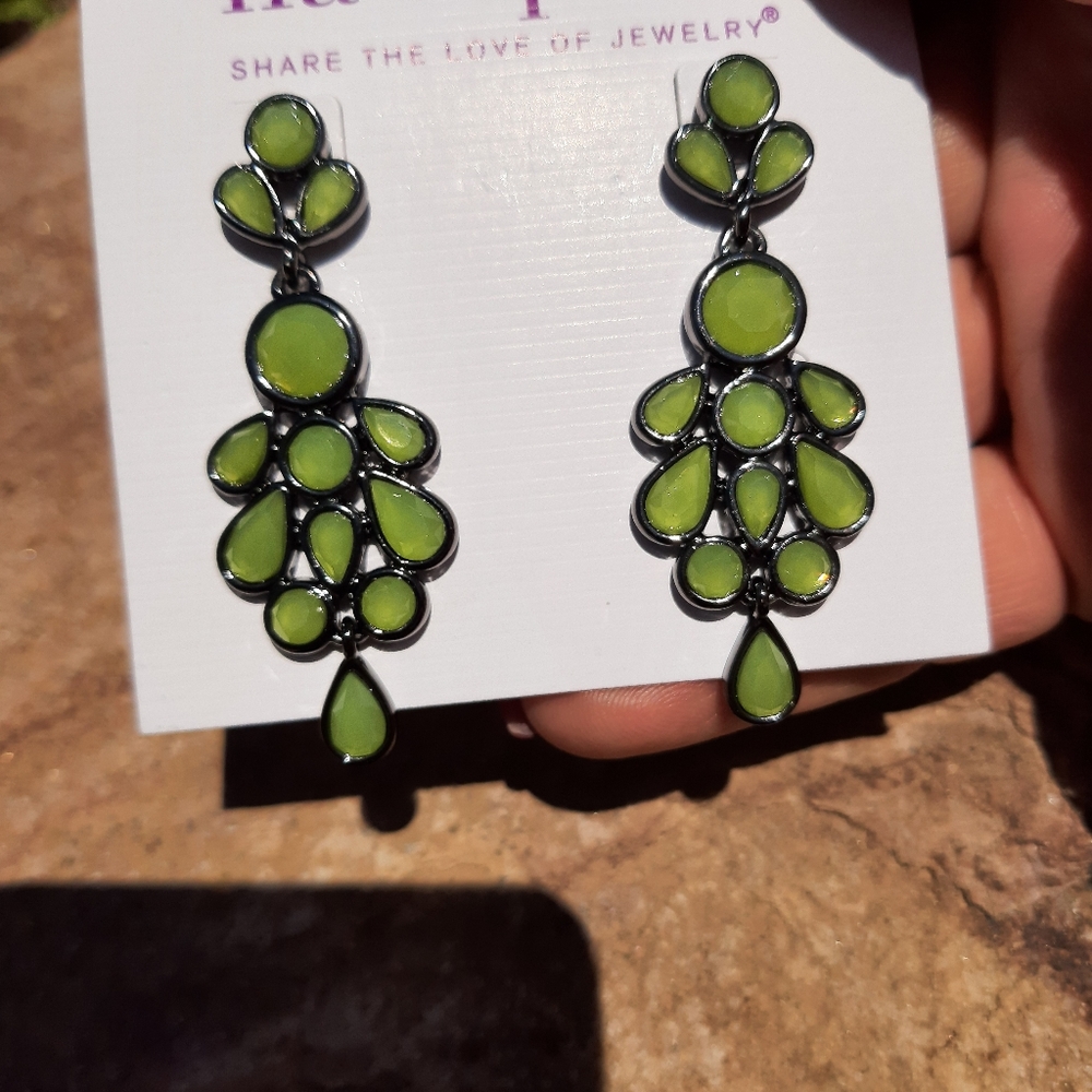 Earrings w/stud type backing.